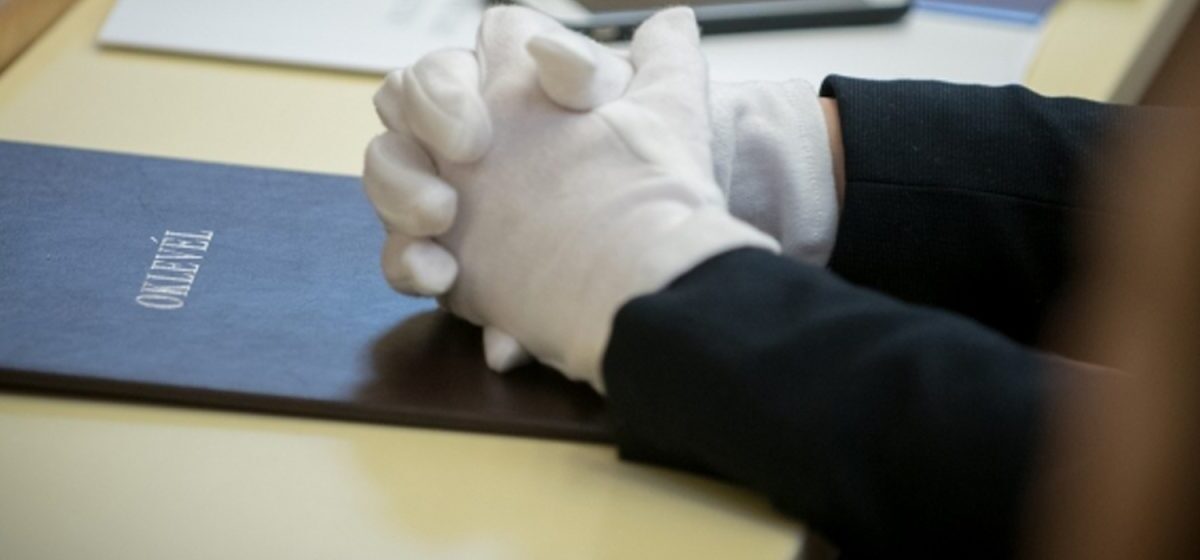 Anyagtudományok és Technológiák Doktori Iskola